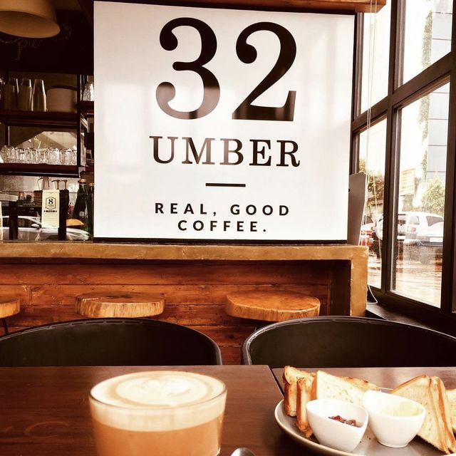 32 Umber Cafe