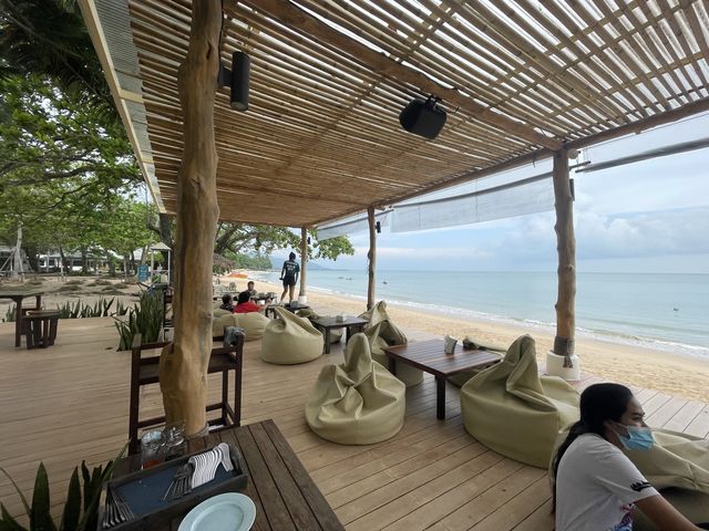 SASA Beach Cafe Sichon