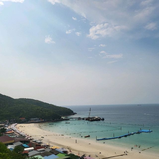 วิวรอบเกาะล้าน หาดทุกหาดที่ไปมา♡