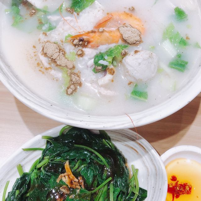 大碗飽足感十足🥣👍🏻 沅鄉台南虱目魚店