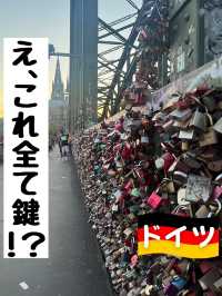 総重量約2トン⁉︎愛の南京錠がぎっしり💖