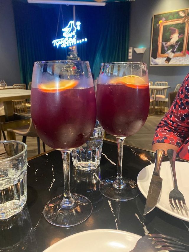 Tipsy Bird - An affordable and chill place! 