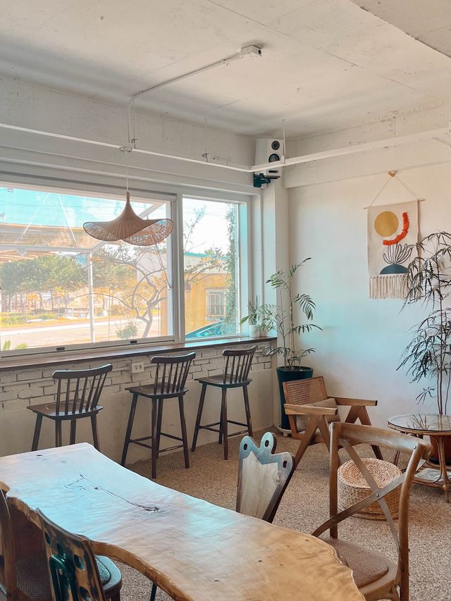 동해 바다 뷰가 한눈에 보이는 감성 카페☕️ 