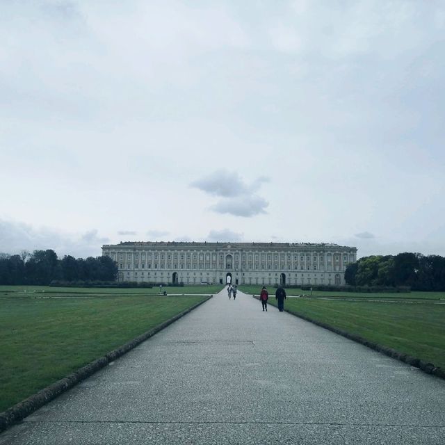 Stunning walk in Royal Palace of Caserta! 