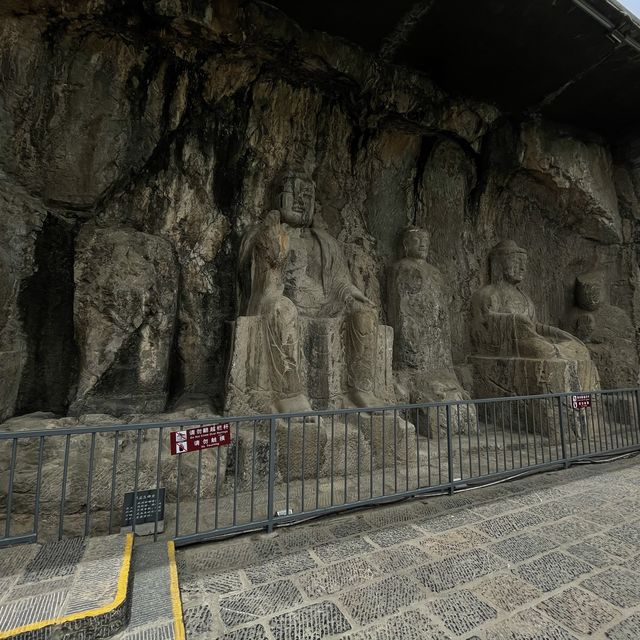 Longmen Grottoes, must visit site in Luoyang