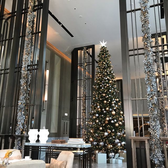 The Drawing Room at St Regis Hong Kong afternoon tea
