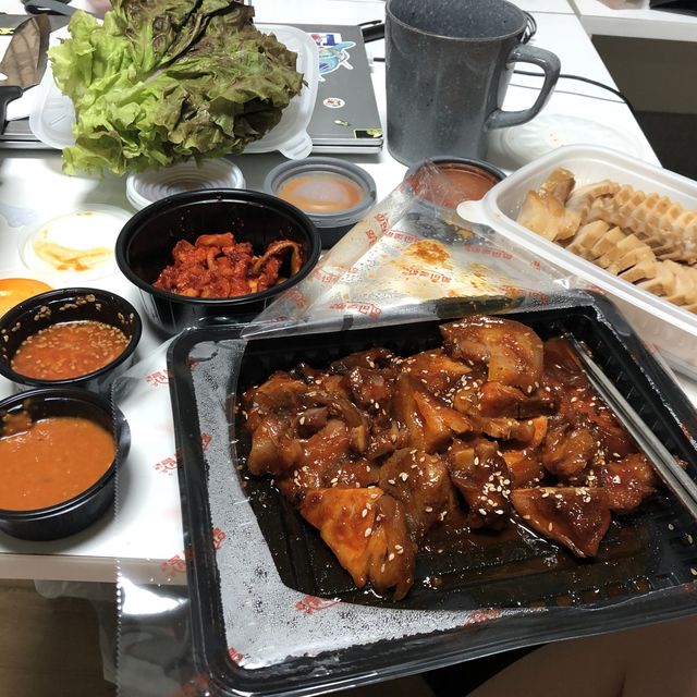 checkin cafe từ thiện 