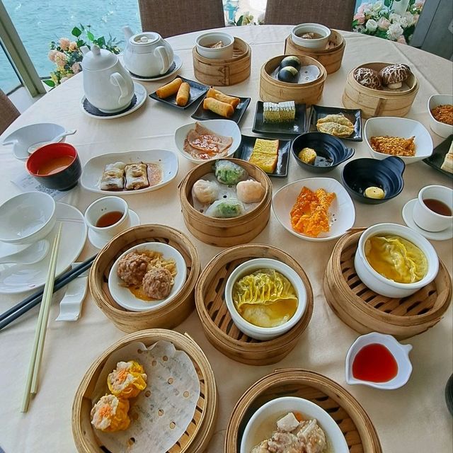 嘆海景，食點心❤️