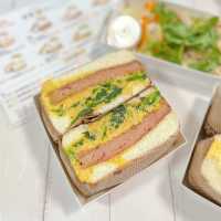 必試爆餡手工三文治🥪