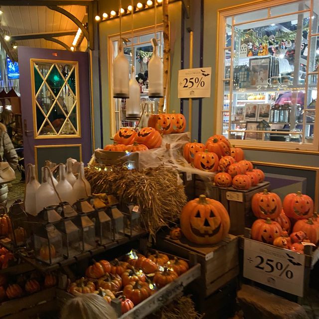 コペンハーゲン、チボリ公園のハロウィン🎃🦇🕸