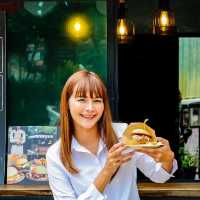 ร้านอาหารริมลำธาร  แม่ลาย เชียงใหม่