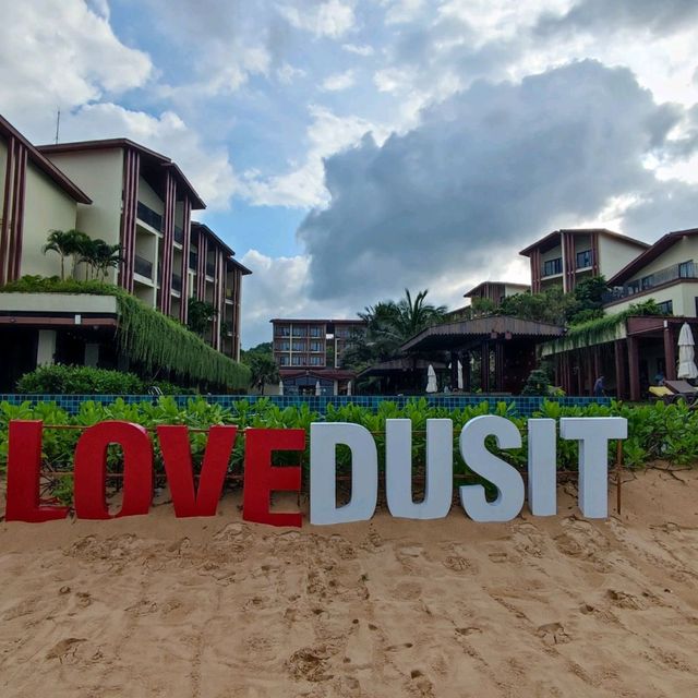 Love Dusit