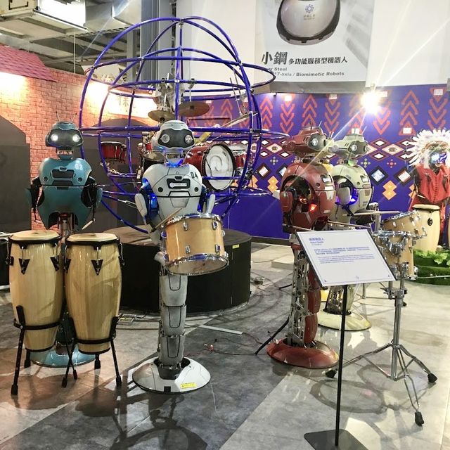祥儀機器人夢工廠-有趣的親子互動體驗