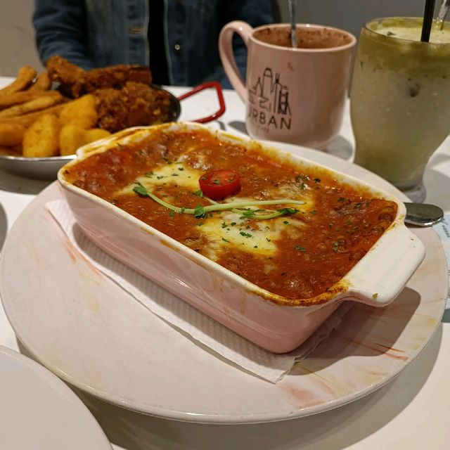 樓上咖啡店竟然有高質料理