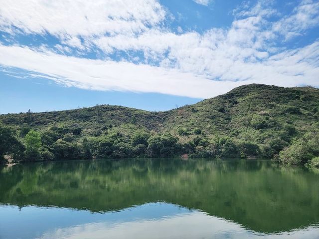 古洞心型湖