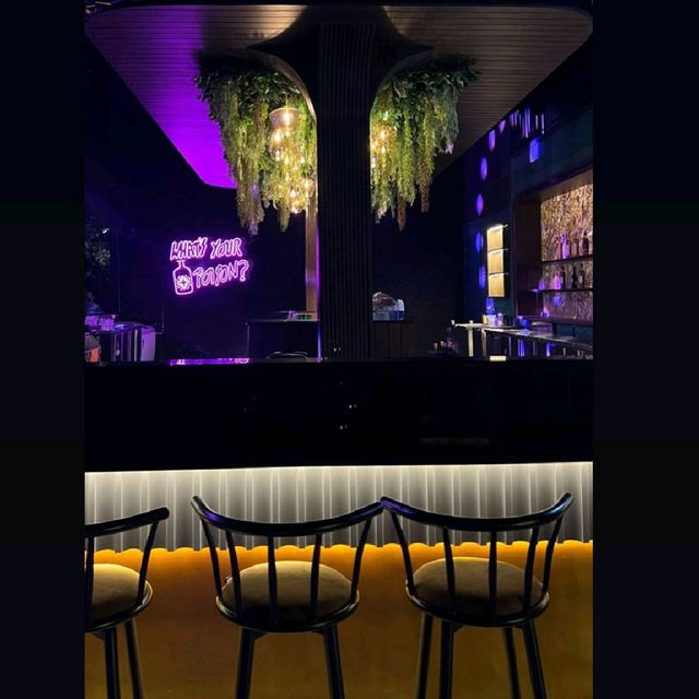 Whisper Lounge