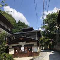 【渋温泉①】「九湯巡り」が有名な温泉街。