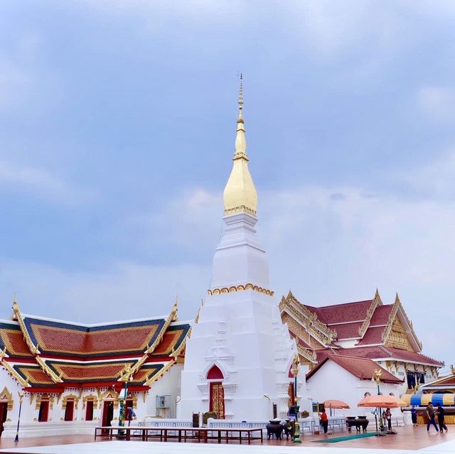 เที่ยวชม วัดพระธาตุเชิงชุมวรวิหาร @สกลนคร