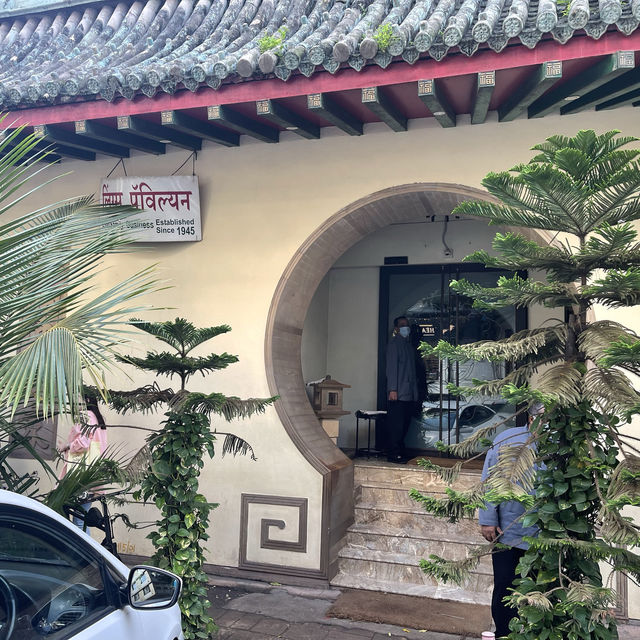 뭄바이에서 가장 유명한 중국식당 “Ling’s Pavilion”