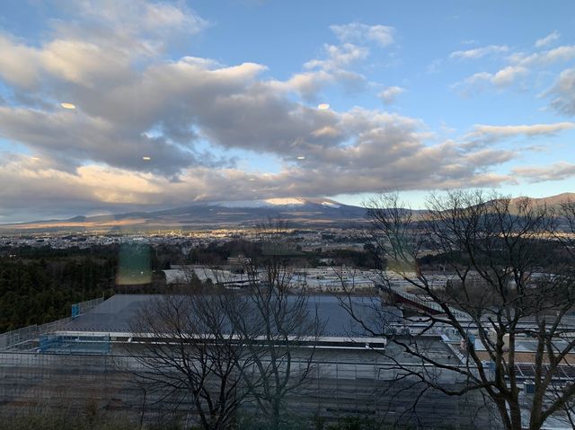 Soak and Sleep with Mount Fuji!