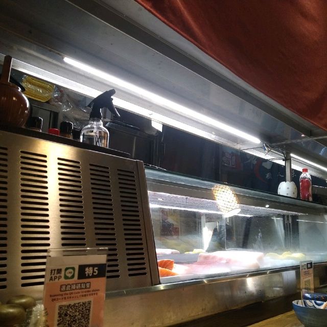 來到『初鰻』彷彿置身日本居酒屋