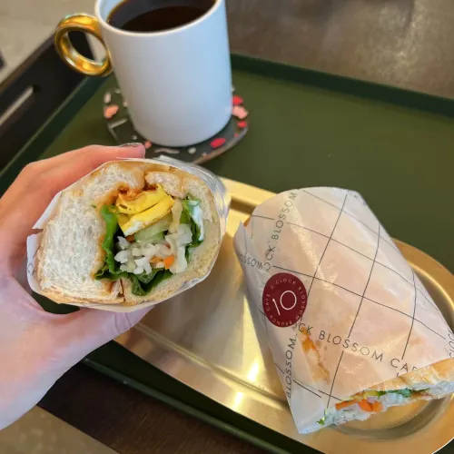韓国/ソウル【仁寺洞】韓屋で楽しむベトナム料理バインミー🥪💕