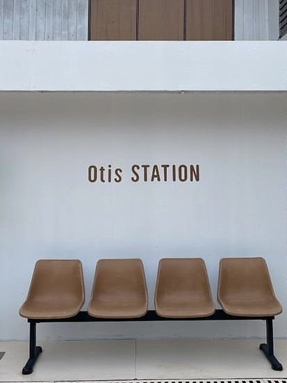 Otis Café