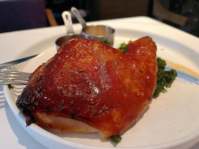 特色西班牙乳豬