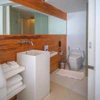 Centara Q Resort Rayong ที่หาด แหลมแม่พิมพ์