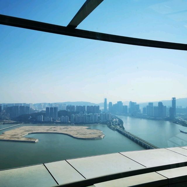61 層樓高的澳門塔