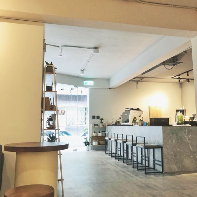 善導寺 明亮大空間咖啡店