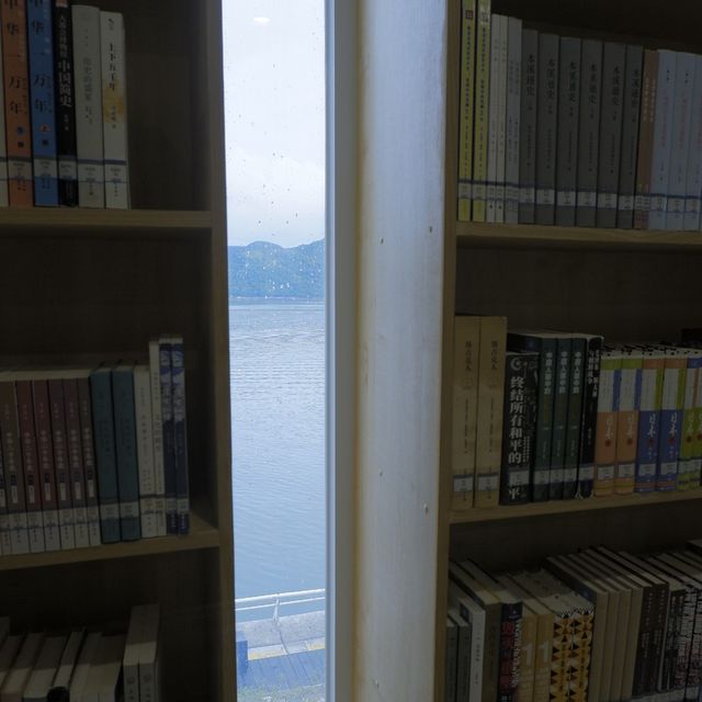 深圳鹽田區週末遊，燈塔圖書館打卡一流