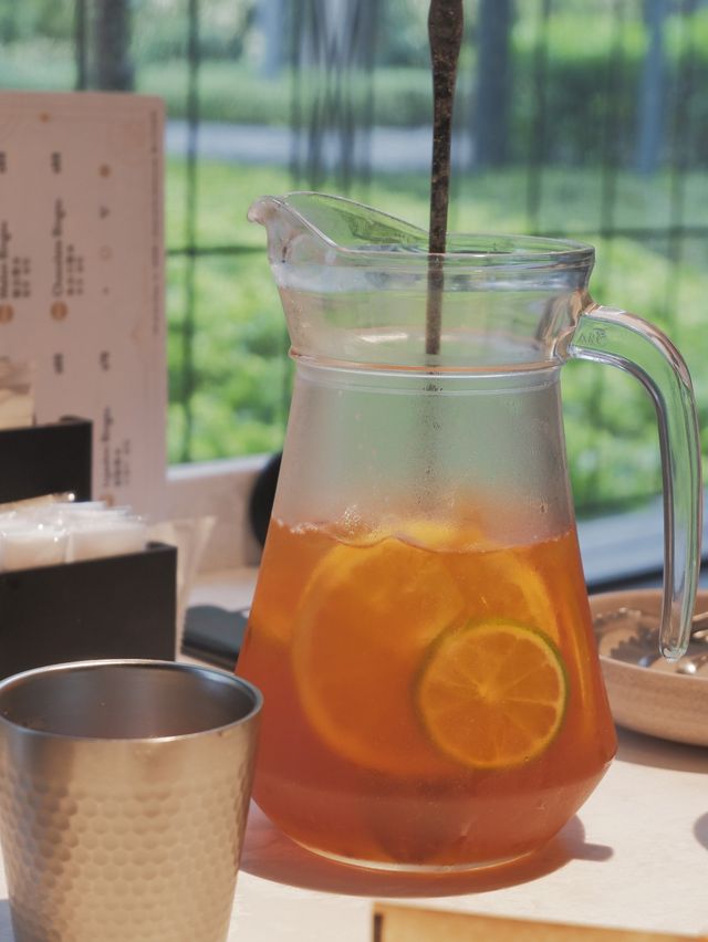寶藍色新分店，環境更美和有庭園氣息