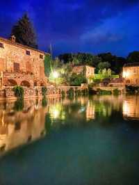 Bagno Vignoni - Tuscany on the Road 🚗 