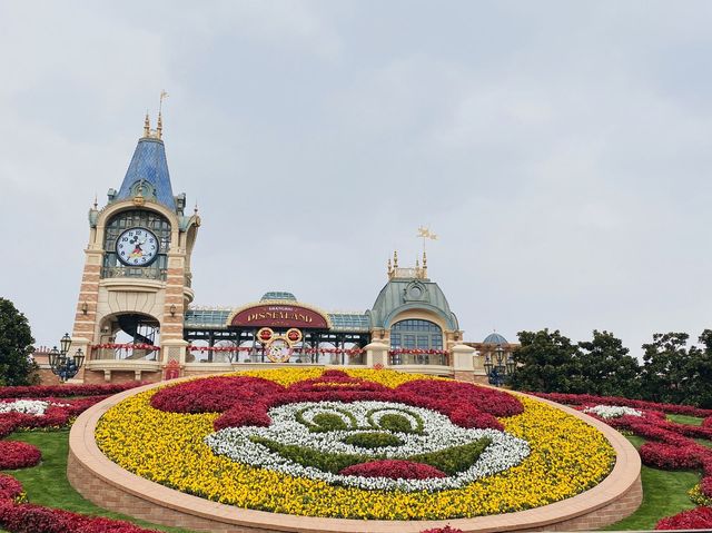 ENCHANTED SHANGHAI DISNEYLAND 🤩 