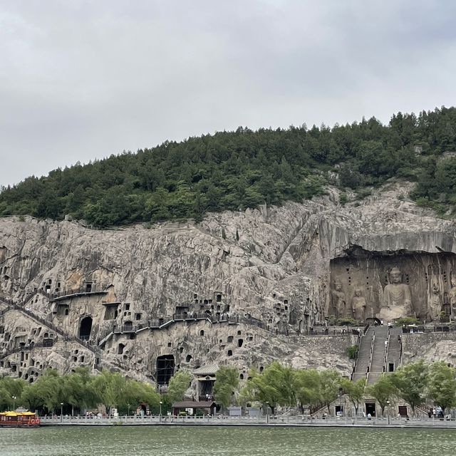 Longmen Grottoes, must visit site in Luoyang