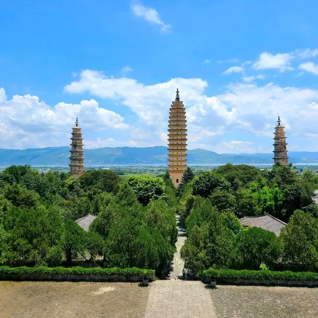 The wonders of Yunnan- Three Pagodas