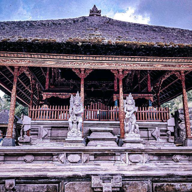 Pura Tirta Empul in Bali!