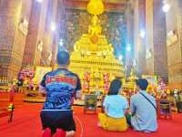 Guide: You can also get a massage at the Grand Palace.