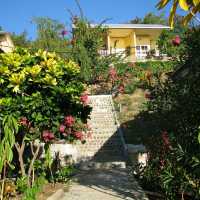 GOLO HILTOP HOTEL & RESTAURANT