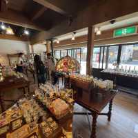 通りに面して入りやすい「小樽オルゴール堂　堺町店」
