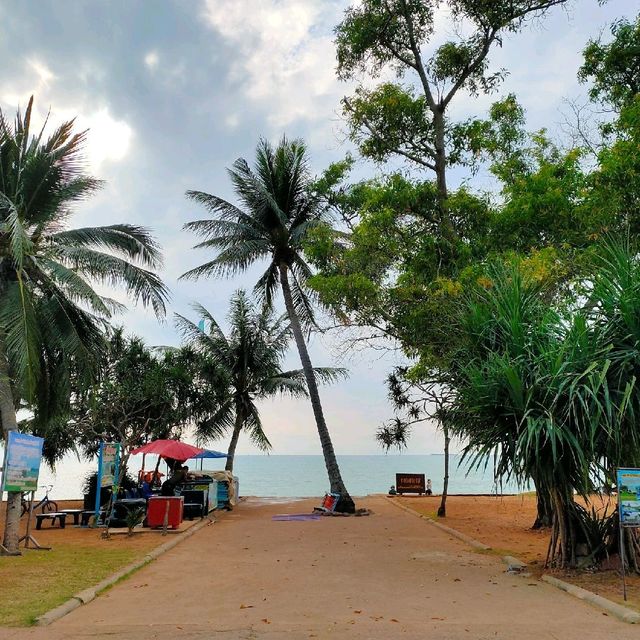 อ่าวนาวิกโยธิน หาดเตยงาม (Toey Ngam Beach)