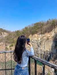 화강암 절벽과 에메랄드빛 호수가 예쁜 곳💚