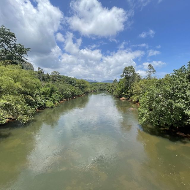 สะพานแขวน ภูเขารูป หัวใจ.. ⛰️💚