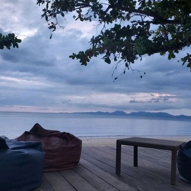 Andalay Beach Bar & Cafe