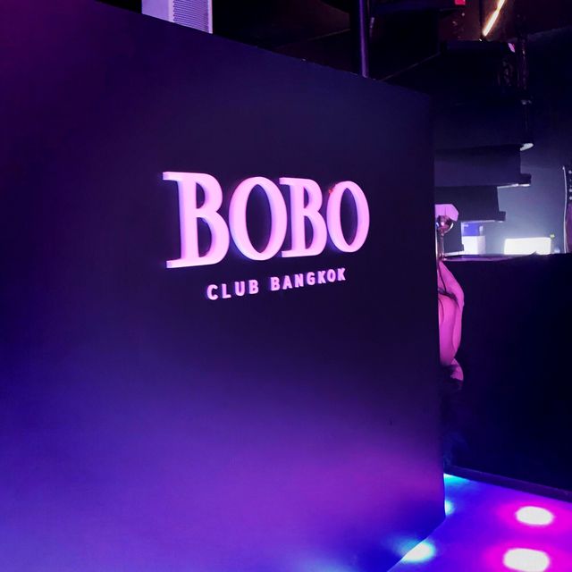 Hi-So Club in Nana Bangkok 🥃