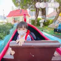 snoopy’s world