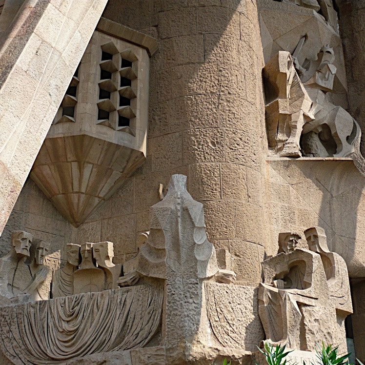 建了超過100年還未完工的教堂 - 愛上巴塞隆納的100個理由之一