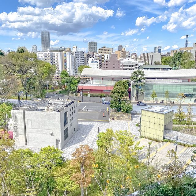 新国立競技場と新宿の街並み