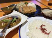 ［新竹市/東區］ 魔法咖哩🍛｜新竹大魯閣 濃郁咖哩飯 咖哩醬跟白飯都能免費續加🤤 